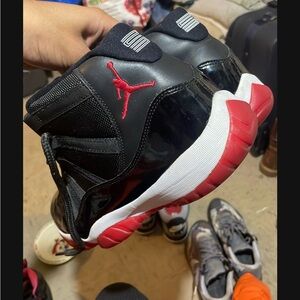 Air Jordan 11  bred (2012)